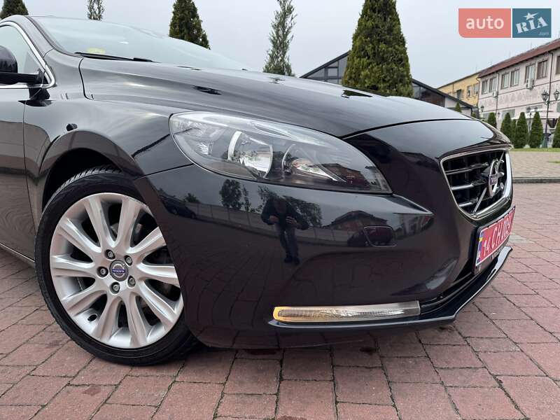 Хетчбек Volvo V40 2013 в Стрию