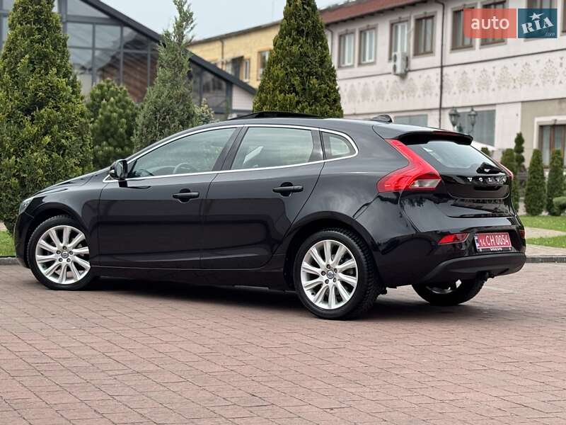 Хетчбек Volvo V40 2013 в Стрию