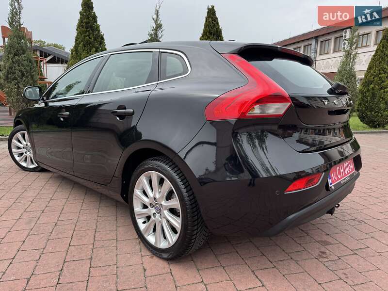 Хетчбек Volvo V40 2013 в Стрию