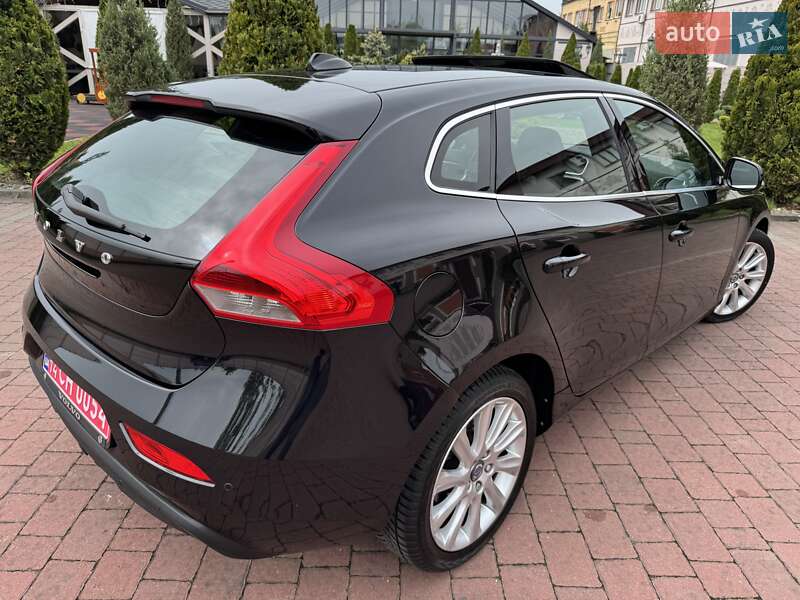 Хетчбек Volvo V40 2013 в Стрию