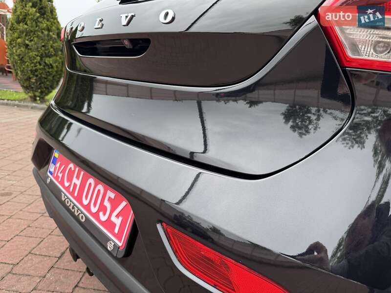 Хетчбек Volvo V40 2013 в Стрию