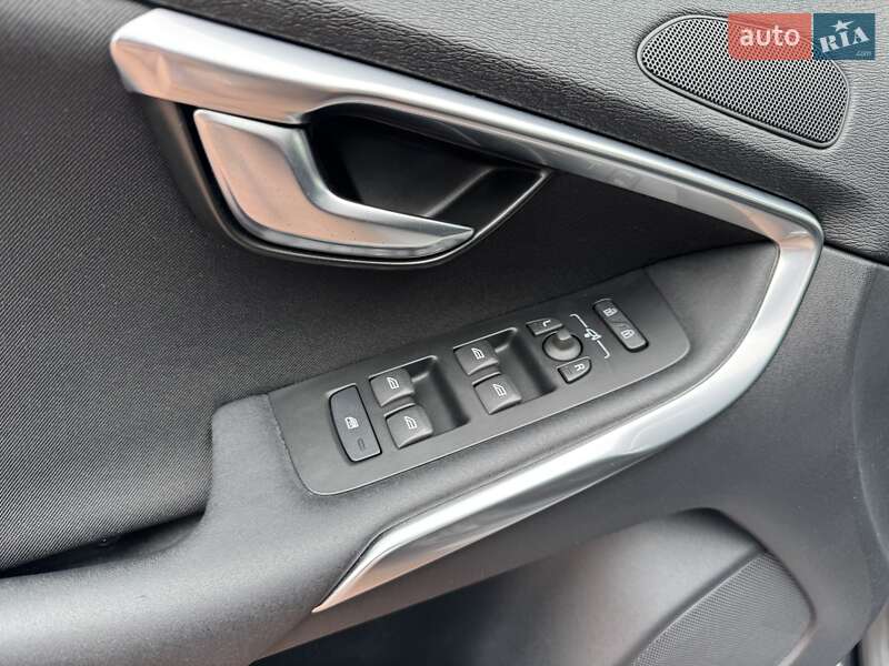 Хетчбек Volvo V40 2013 в Стрию