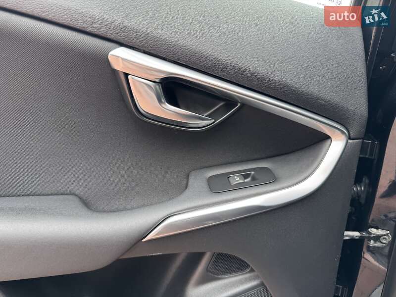 Хетчбек Volvo V40 2013 в Стрию
