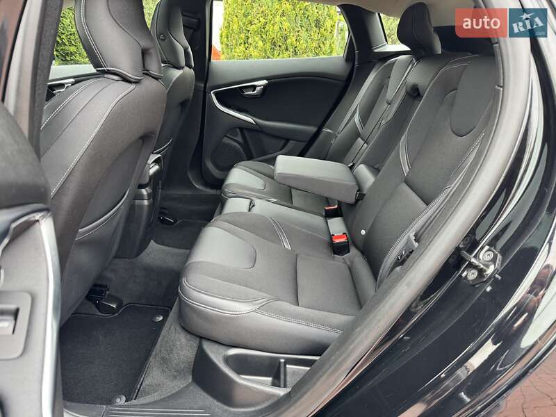 Хетчбек Volvo V40 2013 в Стрию