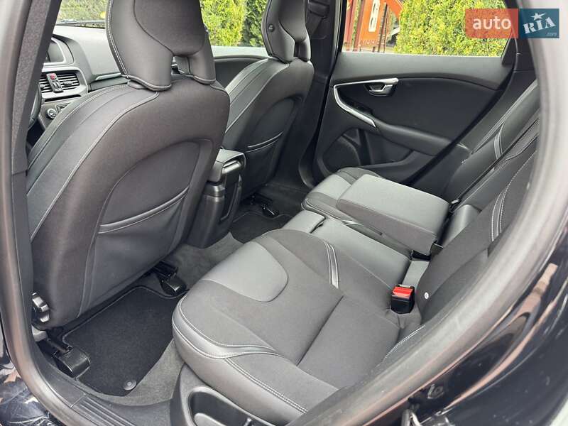 Хетчбек Volvo V40 2013 в Стрию