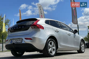 Хэтчбек Volvo V40 2014 в 