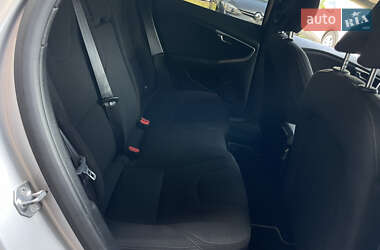 Хэтчбек Volvo V40 2014 в 