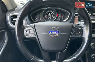 Хэтчбек Volvo V40 2014 в 