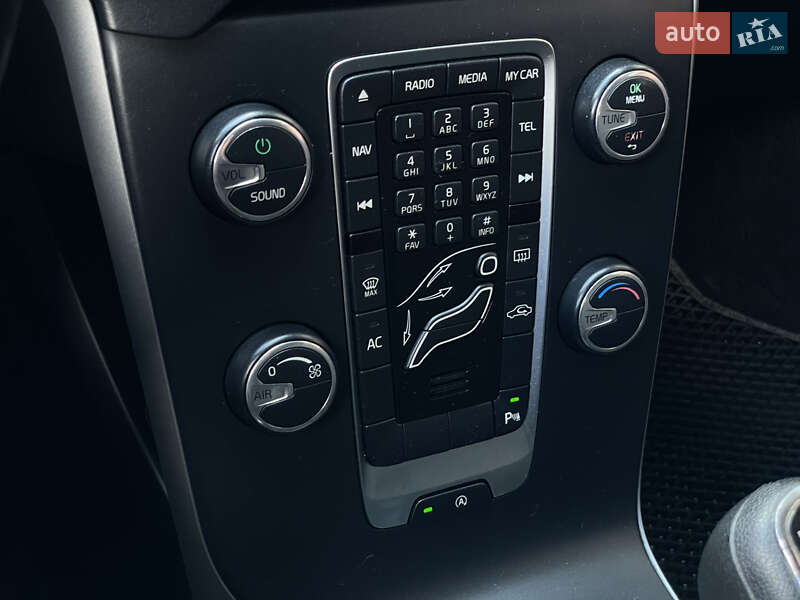 Хэтчбек Volvo V40 2014 в Бердичеве