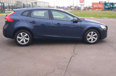 Хетчбек Volvo V40 2018 в 