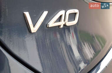 Хетчбек Volvo V40 2018 в 