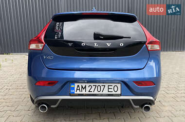 Хэтчбек Volvo V40 2017 в 
