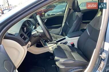 Хэтчбек Volvo V40 2013 в 