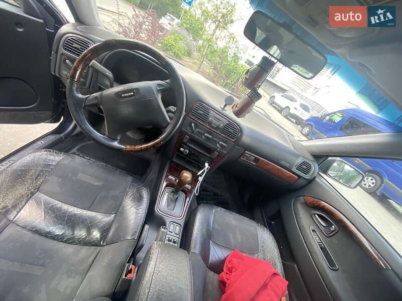 Универсал Volvo V40 1998 в Крюковщине
