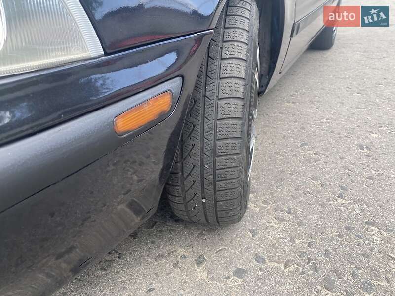 Универсал Volvo V40 1998 в Крюковщине