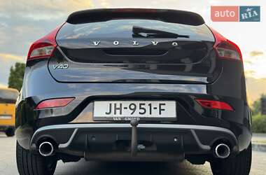 Хэтчбек Volvo V40 2013 в 
