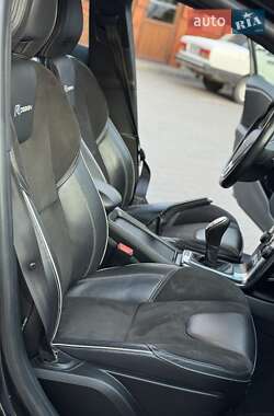Хэтчбек Volvo V40 2013 в 