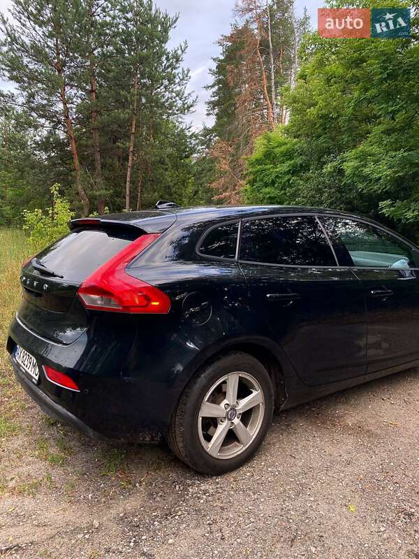 Хэтчбек Volvo V40 2014 в Харькове