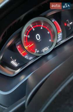 Хэтчбек Volvo V40 2014 в 