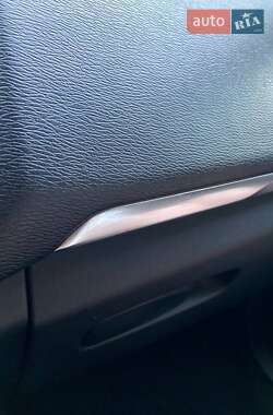 Хэтчбек Volvo V40 2014 в 