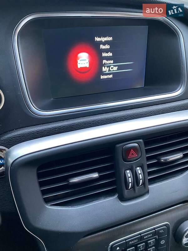 Хэтчбек Volvo V40 2014 в Харькове