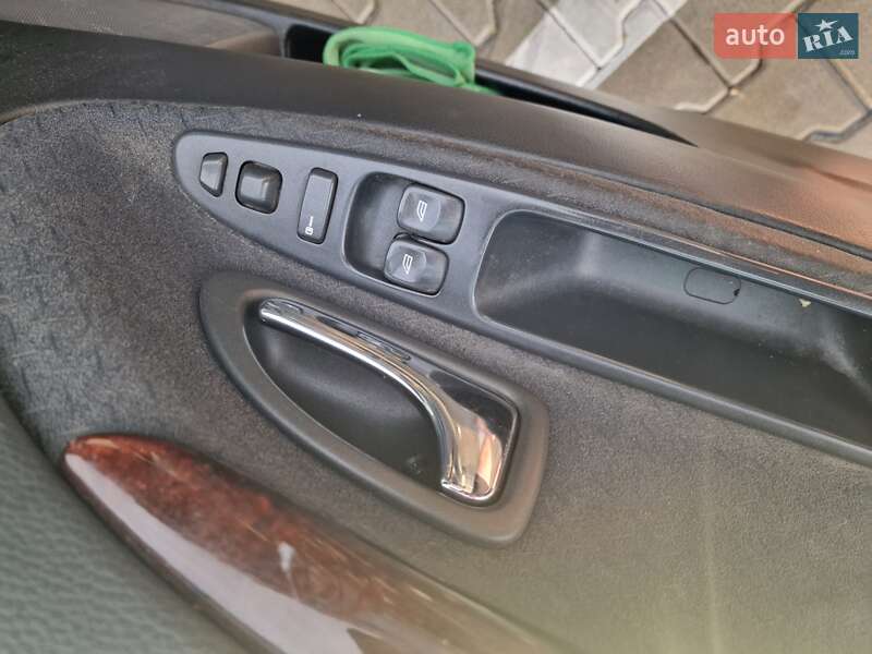 Универсал Volvo V40 2001 в Киеве фото 11 Универсал Volvo V40 2001 в Киеве