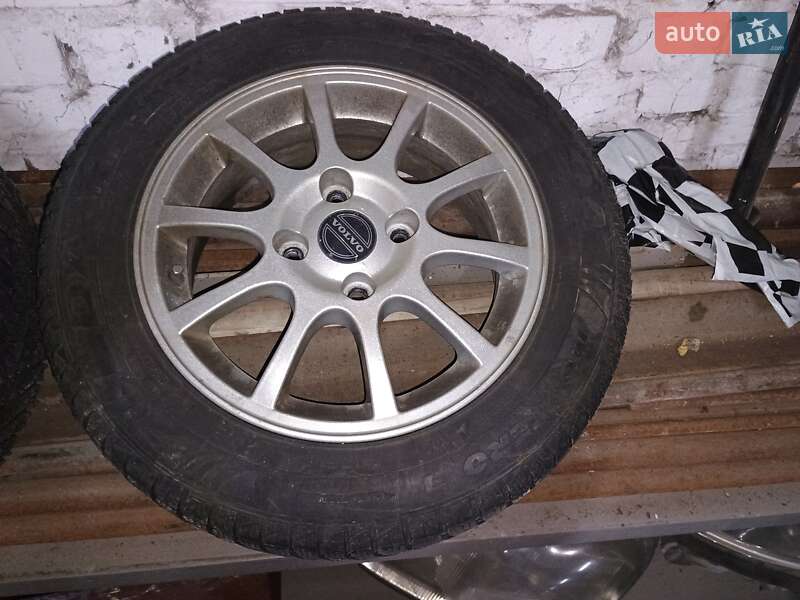 Универсал Volvo V40 2001 в Киеве фото 18 Универсал Volvo V40 2001 в Киеве