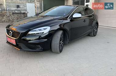 Хэтчбек Volvo V40 2019 в Бродах