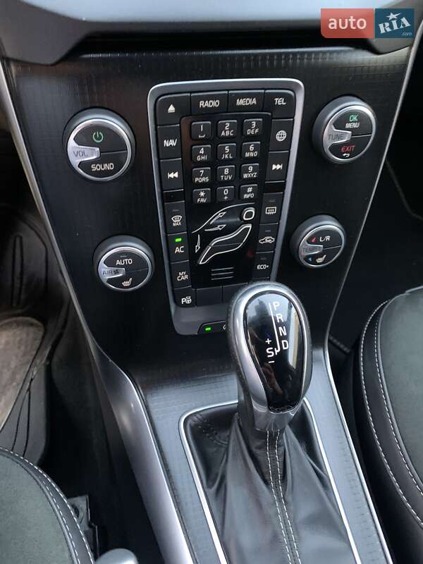 Хетчбек Volvo V40 2019 в Бродах