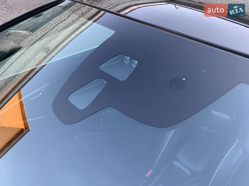 Хетчбек Volvo V40 2019 в Бродах
