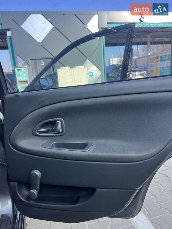 Универсал Volvo V40 2002 в Киеве