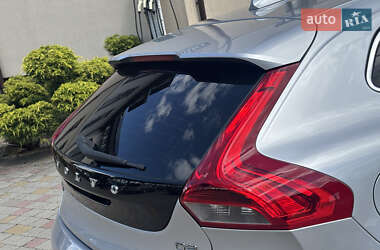 Хэтчбек Volvo V40 2014 в 