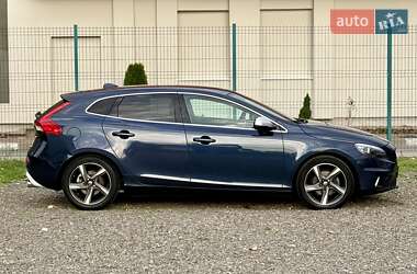 Хэтчбек Volvo V40 2014 в 