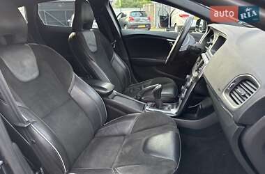 Хэтчбек Volvo V40 2014 в 