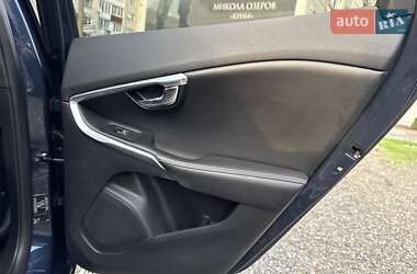Хэтчбек Volvo V40 2014 в 