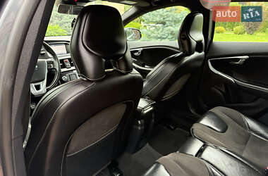Хэтчбек Volvo V40 2013 в 