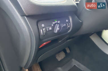 Хэтчбек Volvo V40 2013 в 