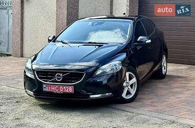 Хэтчбек Volvo V40 2013 в Одессе