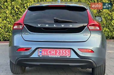 Хэтчбек Volvo V40 2014 в 