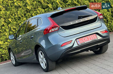 Хэтчбек Volvo V40 2014 в 