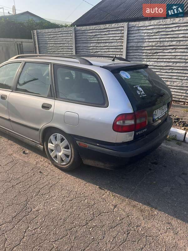 Универсал Volvo V40 2001 в Белой Церкви фото 3 Универсал Volvo V40 2001 в Белой Церкви
