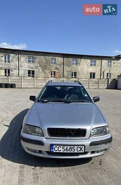Универсал Volvo V40 2003 в Черновцах