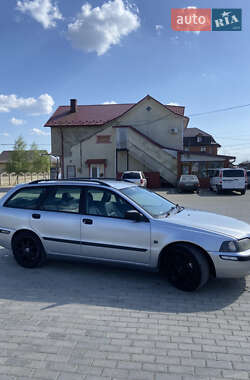 Универсал Volvo V40 2003 в 