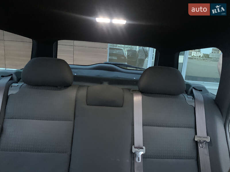 Универсал Volvo V40 2001 в Киеве