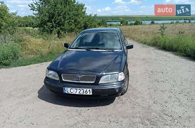 Універсал Volvo V40 1999 в Полтаві