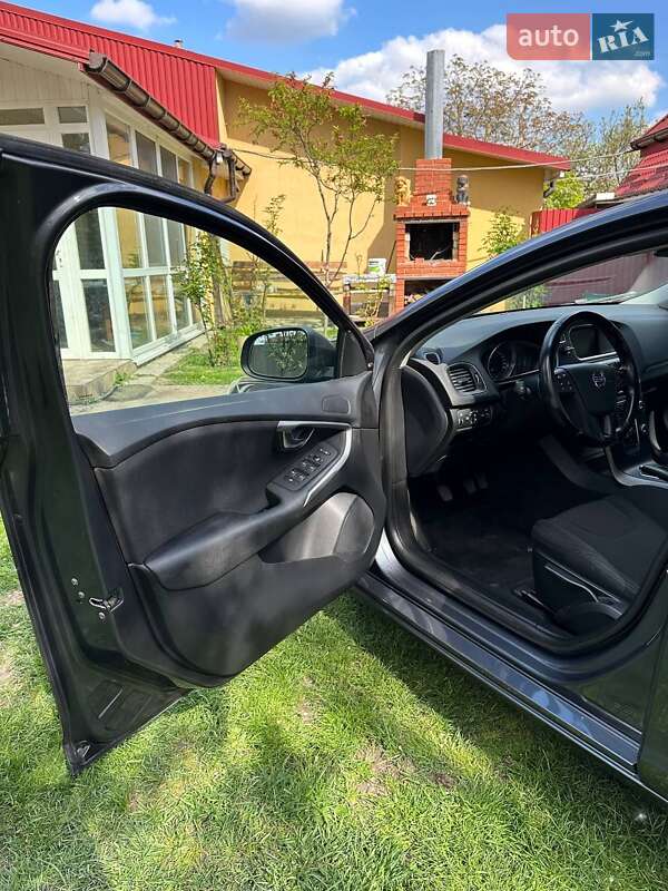 Хэтчбек Volvo V40 2013 в Луцке фото 13 Хэтчбек Volvo V40 2013 в Луцке