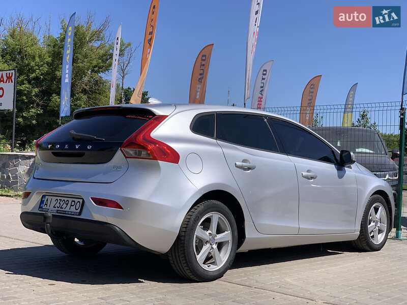 Хэтчбек Volvo V40 2014 в Бердичеве