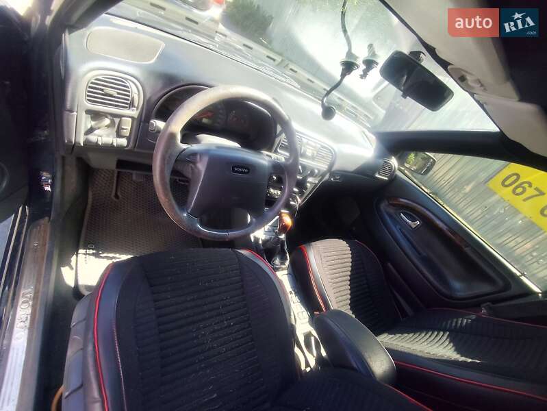 Универсал Volvo V40 1999 в Хмельницком