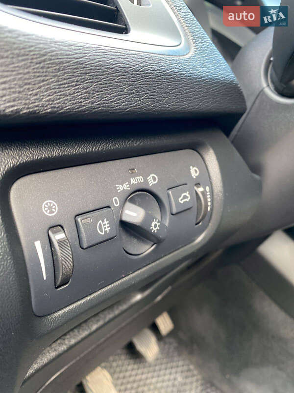 Хэтчбек Volvo V40 2014 в Староконстантинове фото 24 Хэтчбек Volvo V40 2014 в Староконстантинове