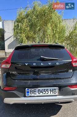 Хэтчбек Volvo V40 2014 в 
